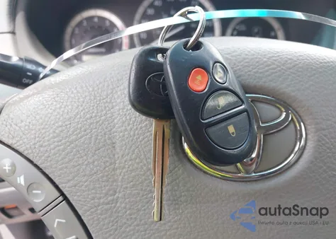 2004 Toyota Sienna Le из США, поврежденный, VIN 5TDZA23C04S071272